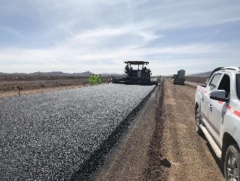 Colocación de base junto a la carpeta en Calama